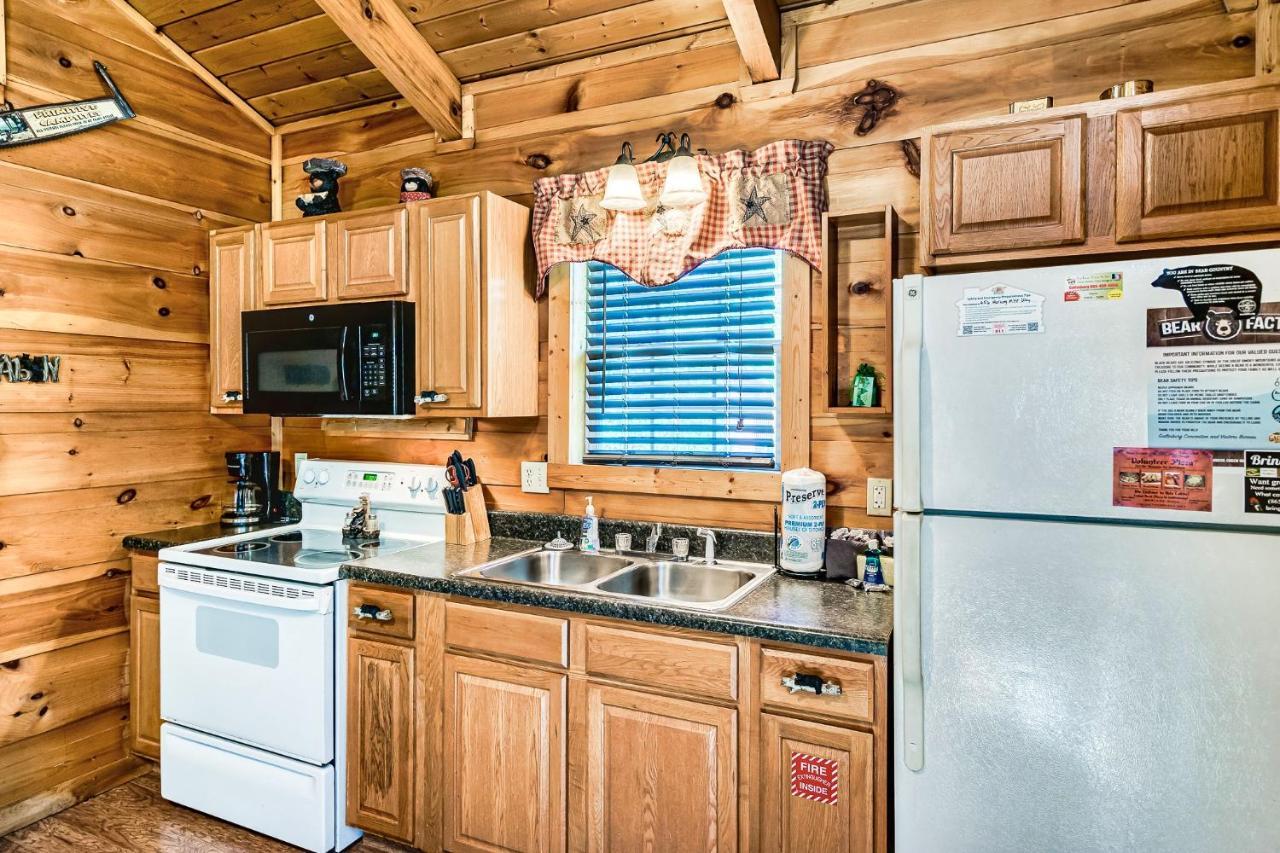 Mama Bear'S Moonshine Ridge Villa Gatlinburg Buitenkant foto